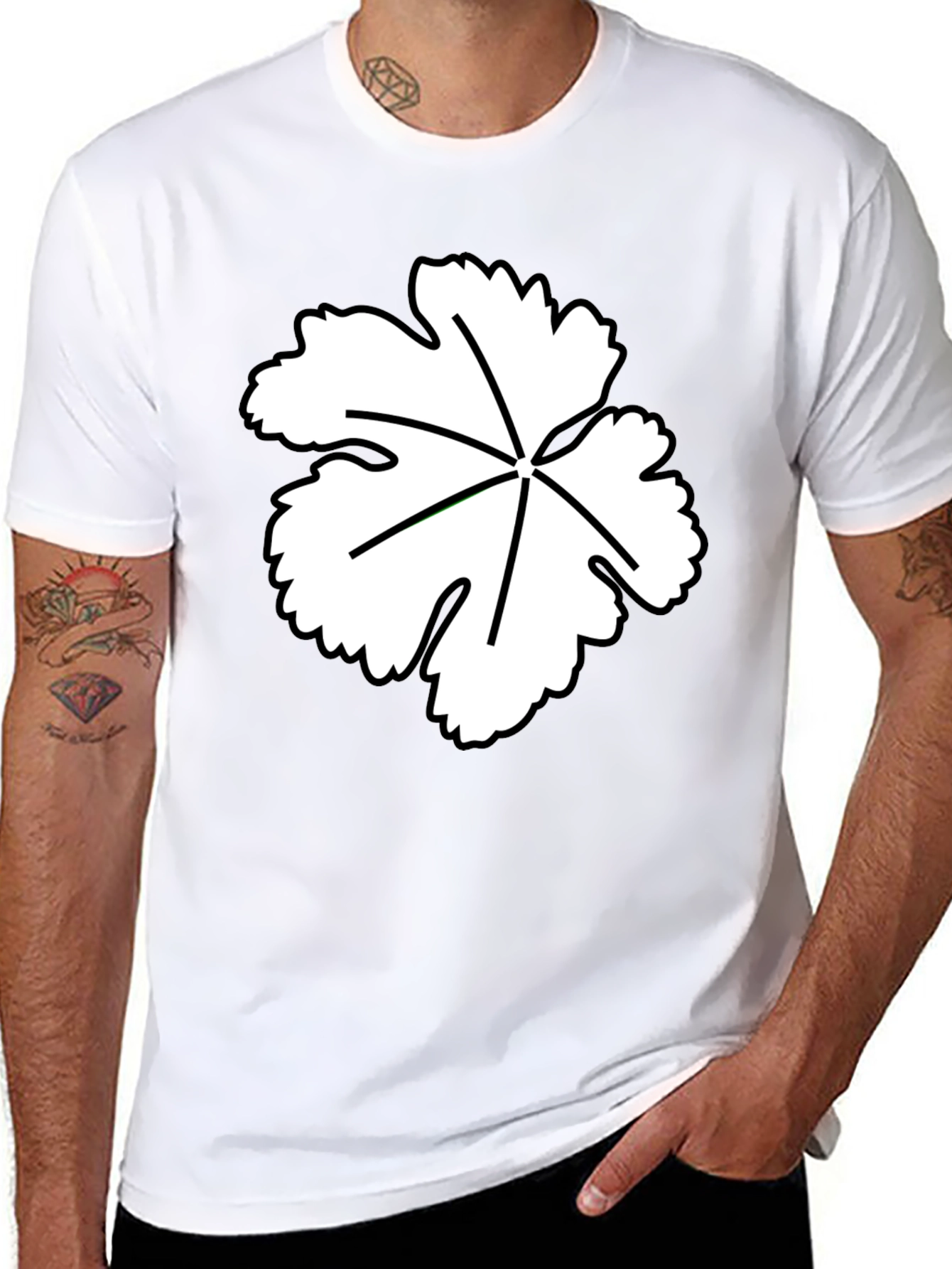 Leaf Design Black T-Shirt - Modern Casual Wear