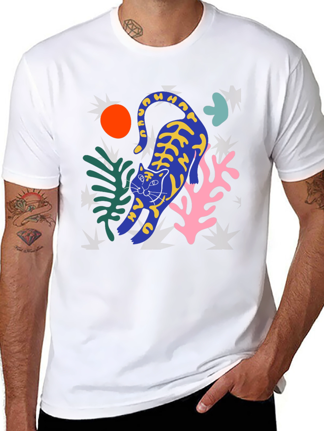 Abstract Cat Graphic T-Shirt - Trendy Art Tee
