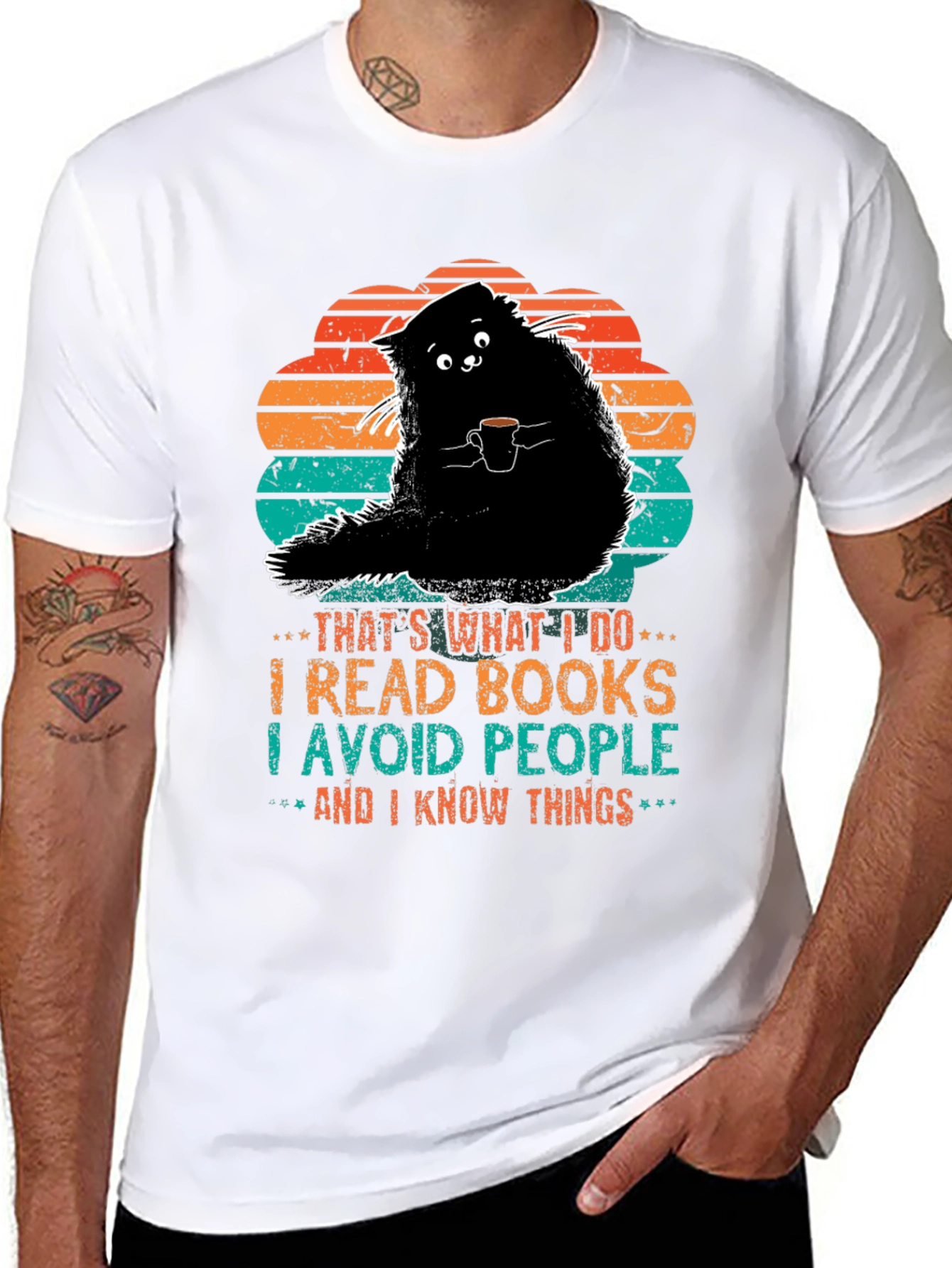 Cat Lover T-Shirt: I Read Books & Know Things