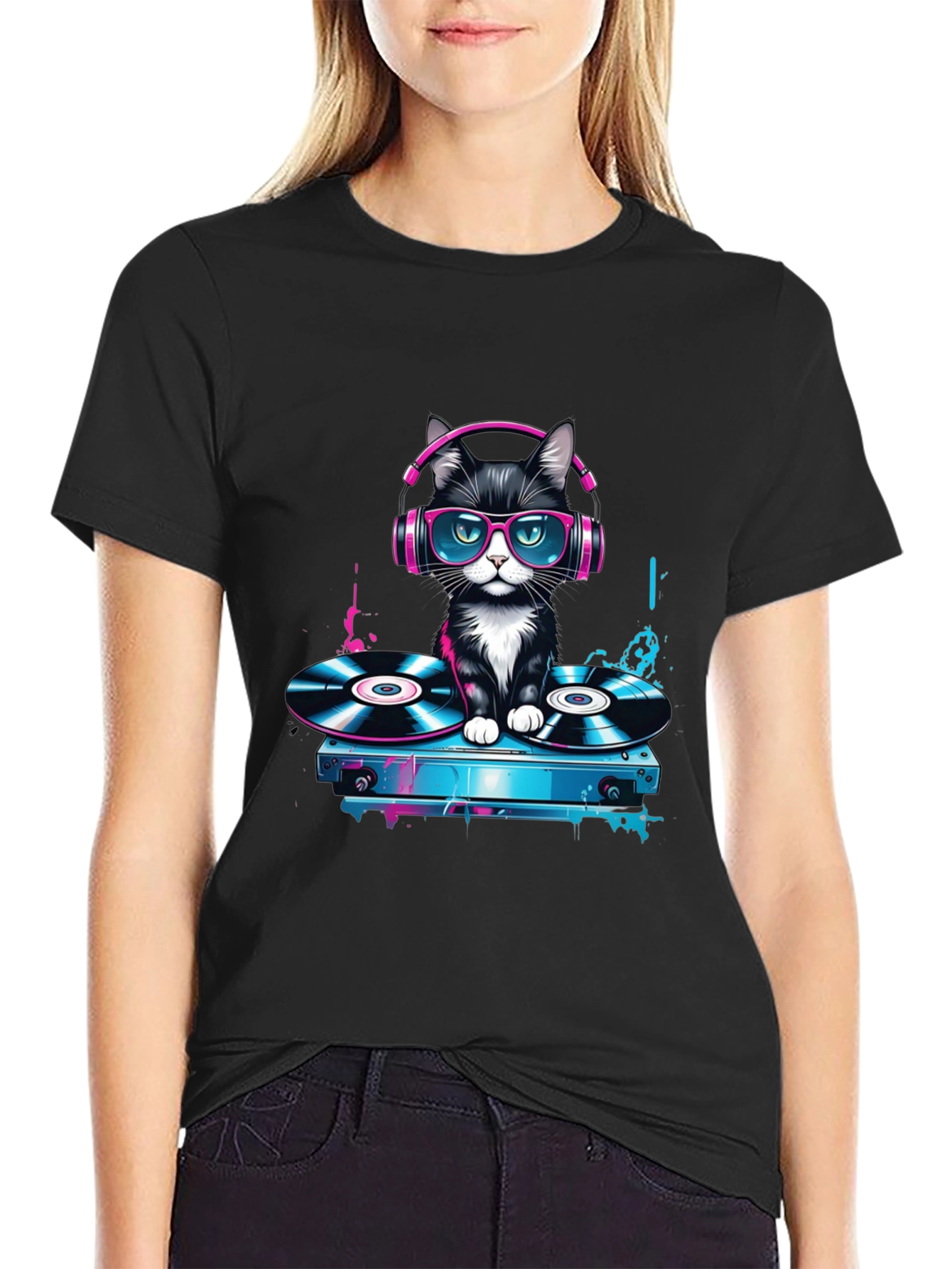 DJ Cat T-Shirt: Cool Kitten on Turntables!