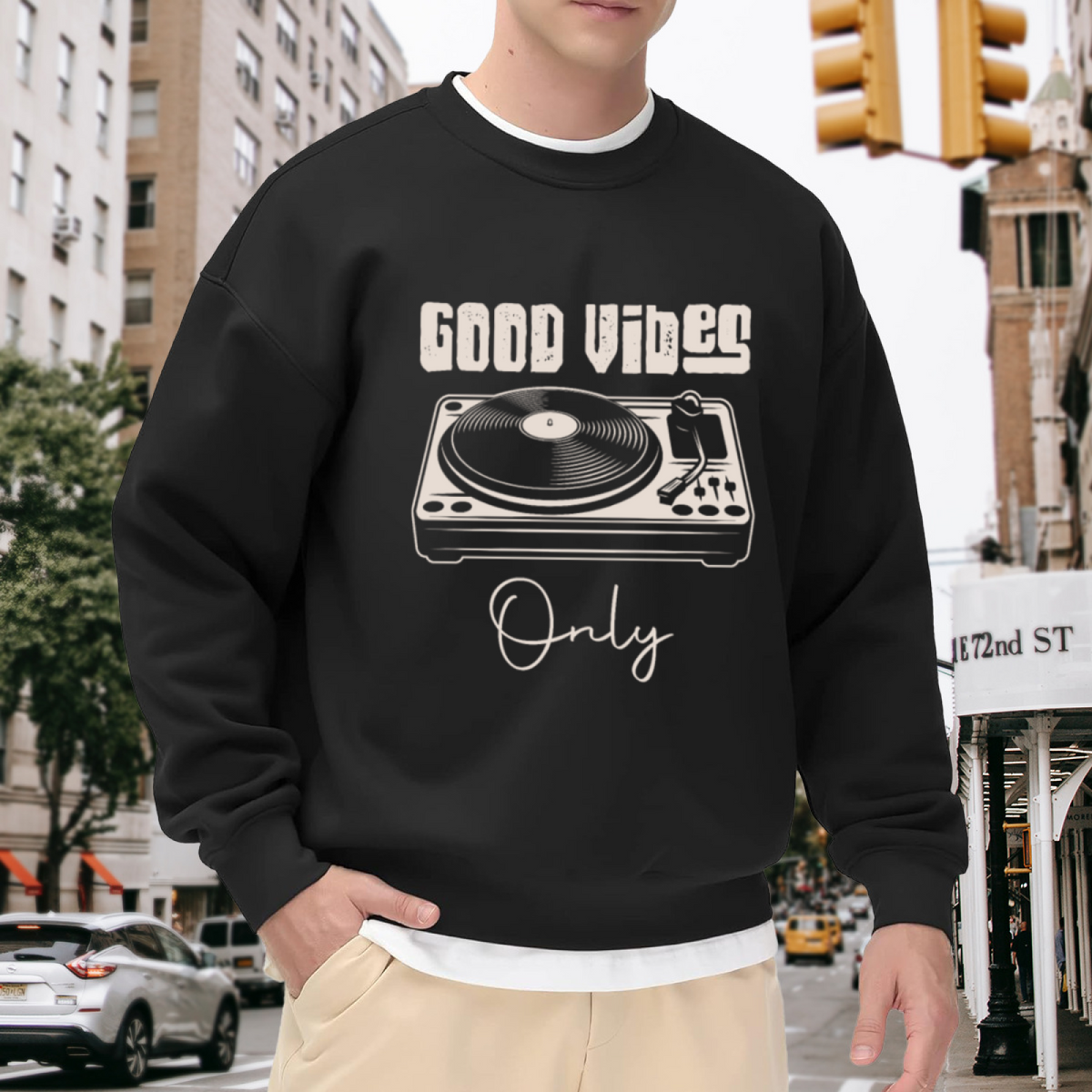 GOOD VIBES - Vintage Record Player Graphic ԲÁìÎÀÒÂ | Unisex Pullover Sweatshirt