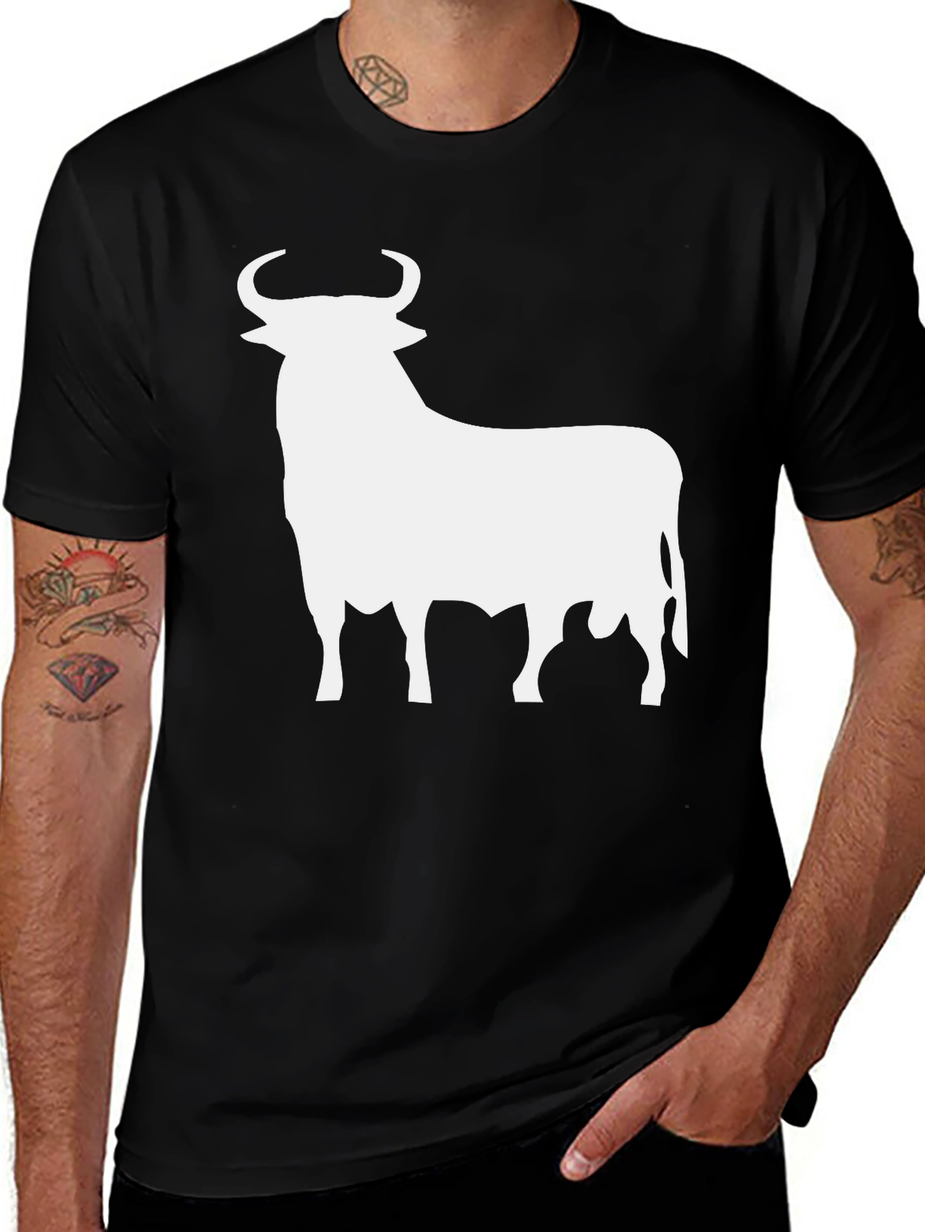 Bull Silhouette Graphic Tee - Stylish Mens Black T-Shirt