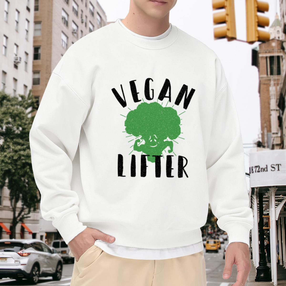 VEGAN GAINS - Flexing Broccoli Bodybuilder Graphic ԲÁìÎÀÒÂ | Unisex Pullover Sweatshirt