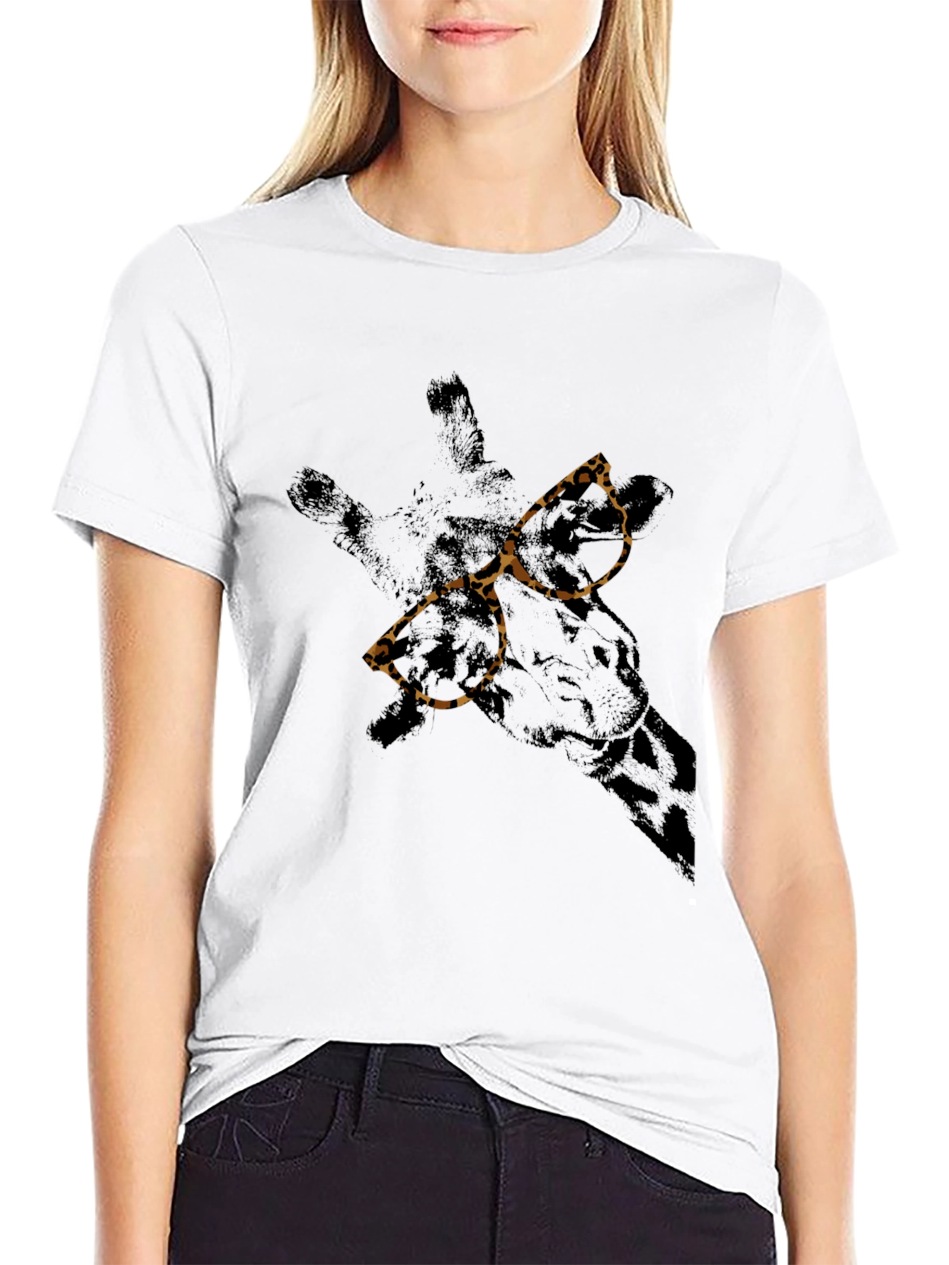 Cool Giraffe Leopard Print Glasses Graphic T-Shirt