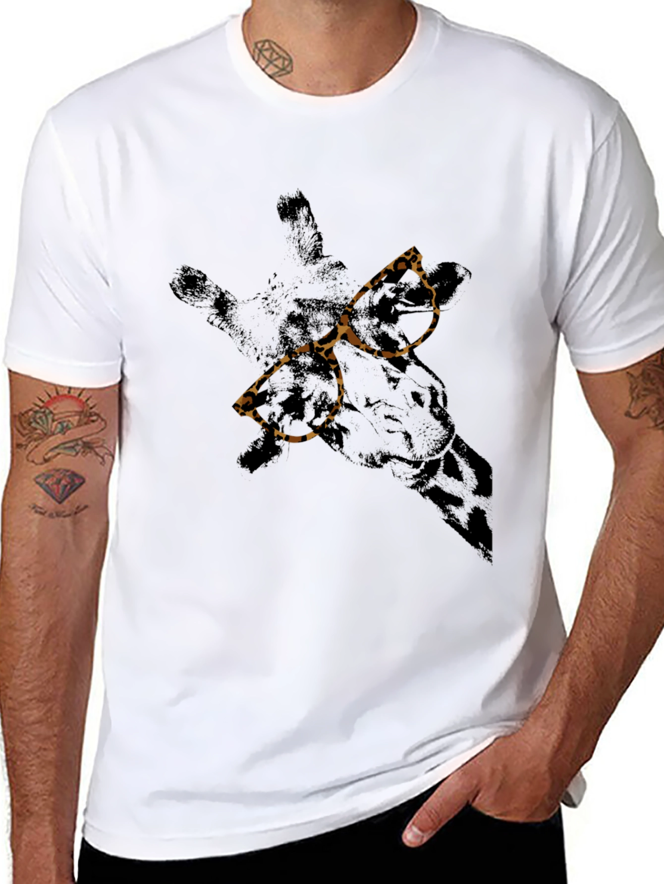 Cool Giraffe Leopard Print Glasses Graphic T-Shirt