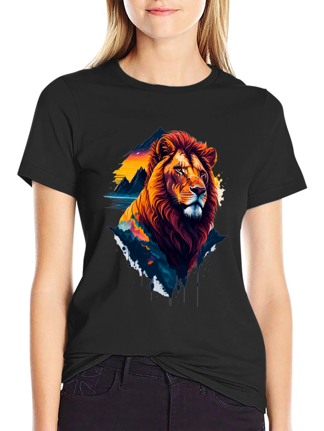 Lion Graphic T-Shirt - Bold Wildlife Design