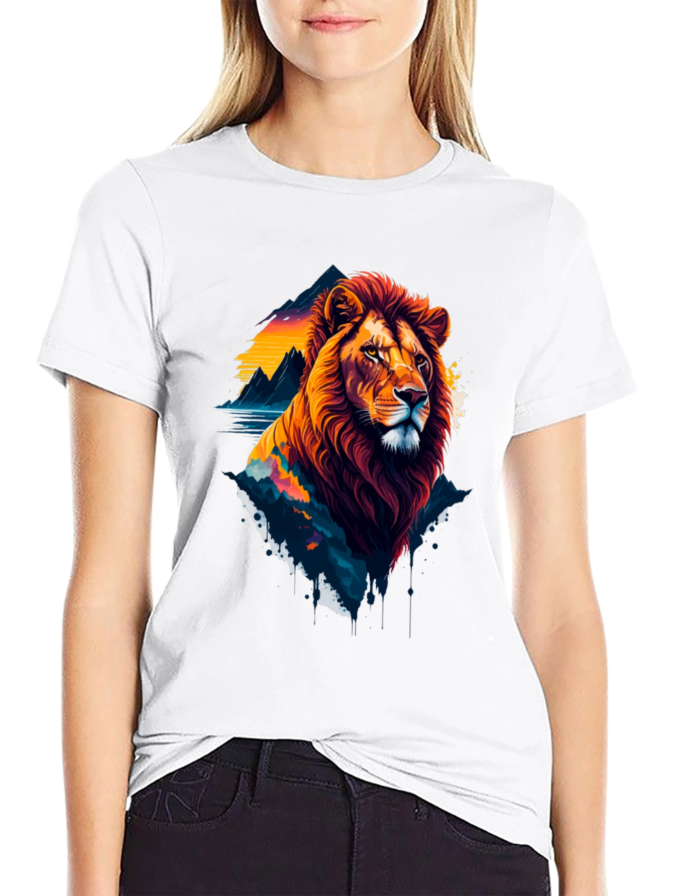 Lion Graphic T-Shirt - Bold Wildlife Design