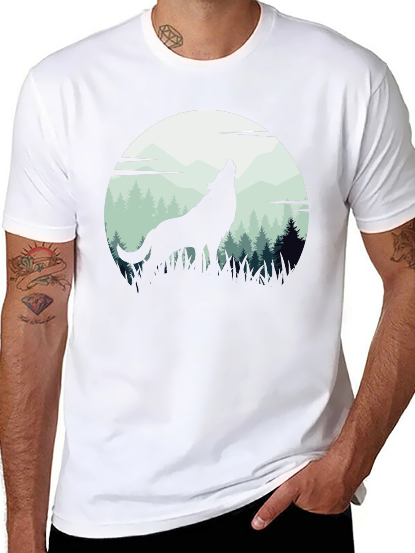 Wolf Howling at Moon T-Shirt - Black