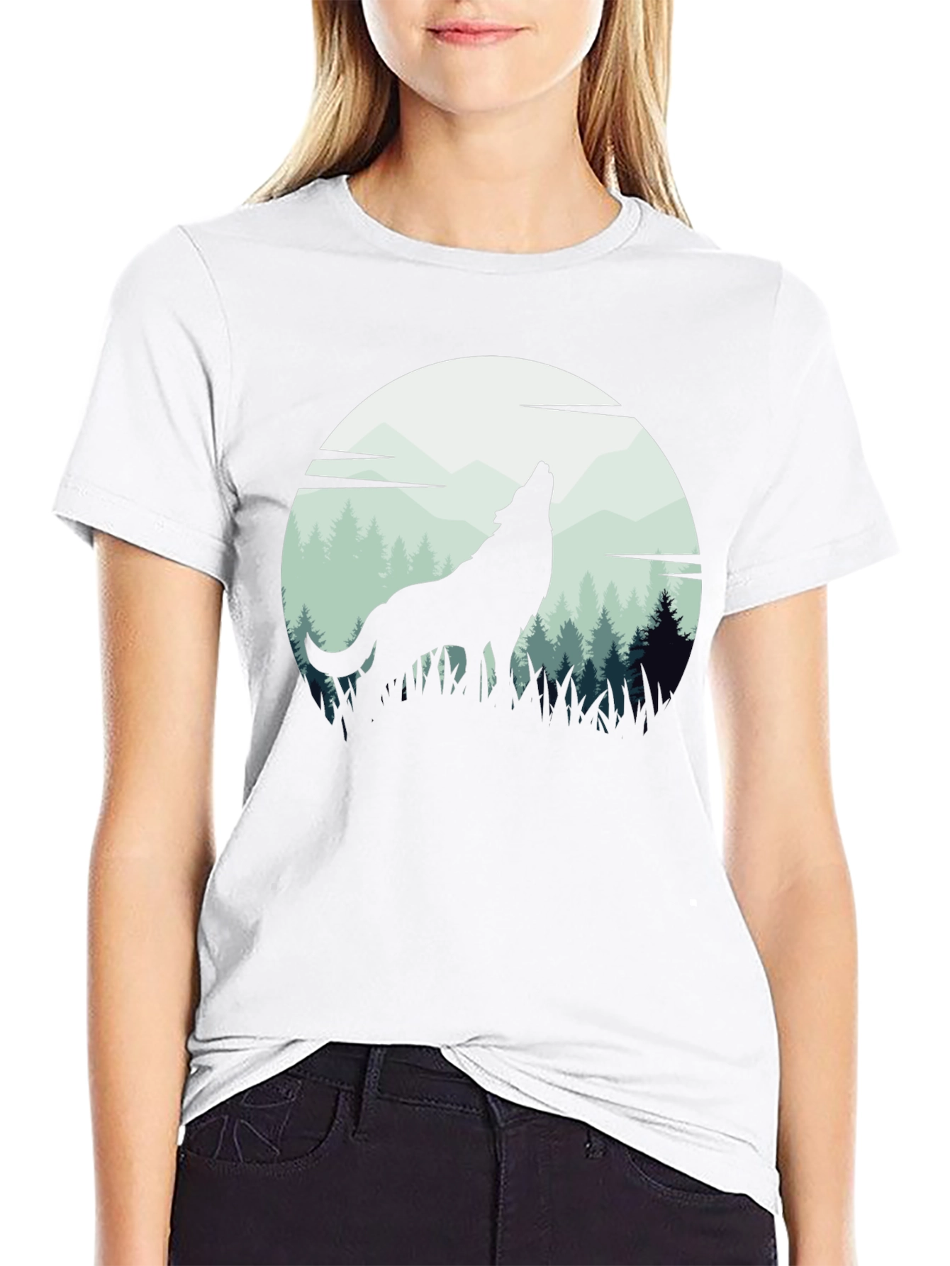 Wolf Howling at Moon T-Shirt - Black