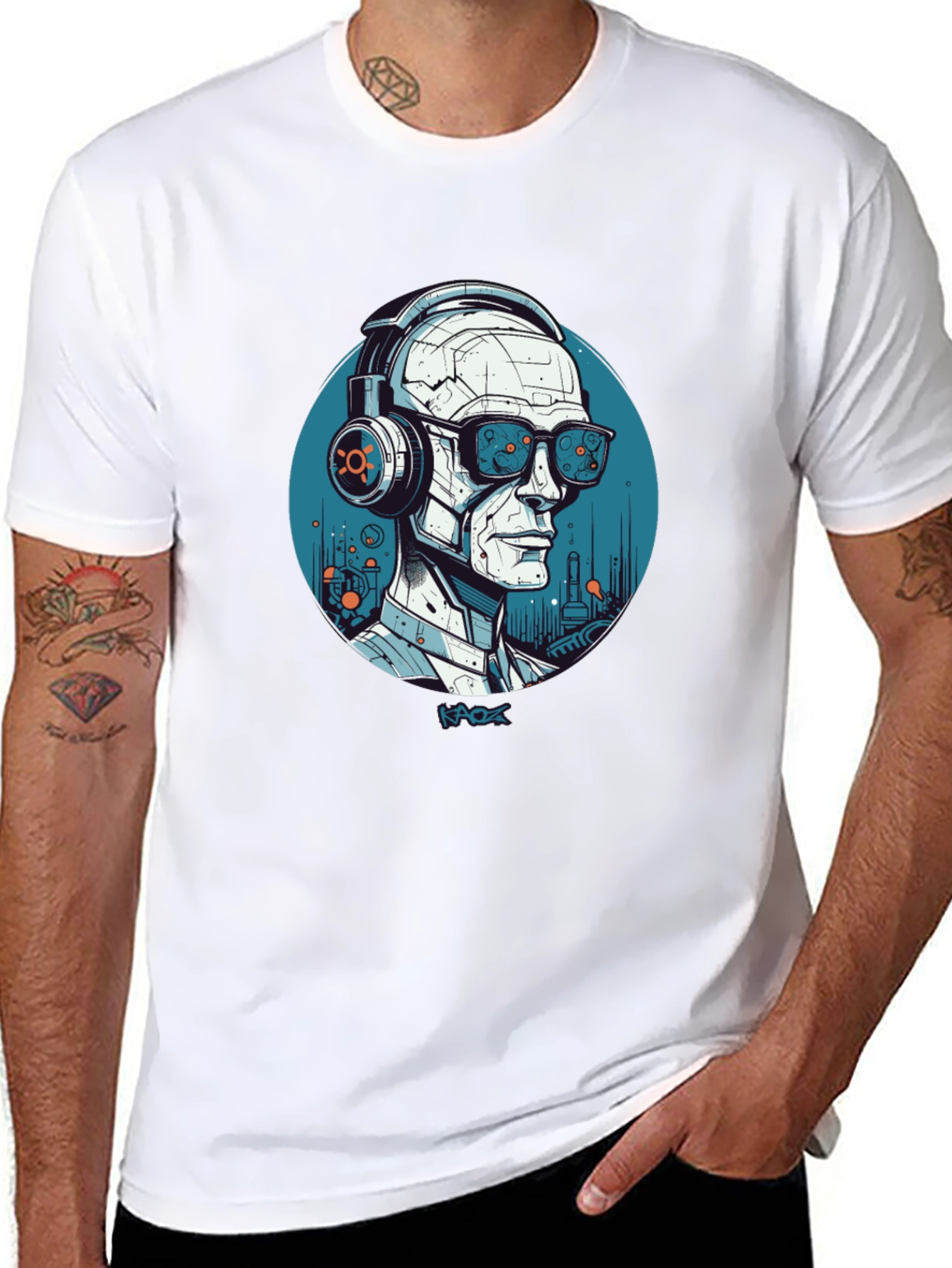 Cyberpunk Robot T-Shirt - Futuristic Style