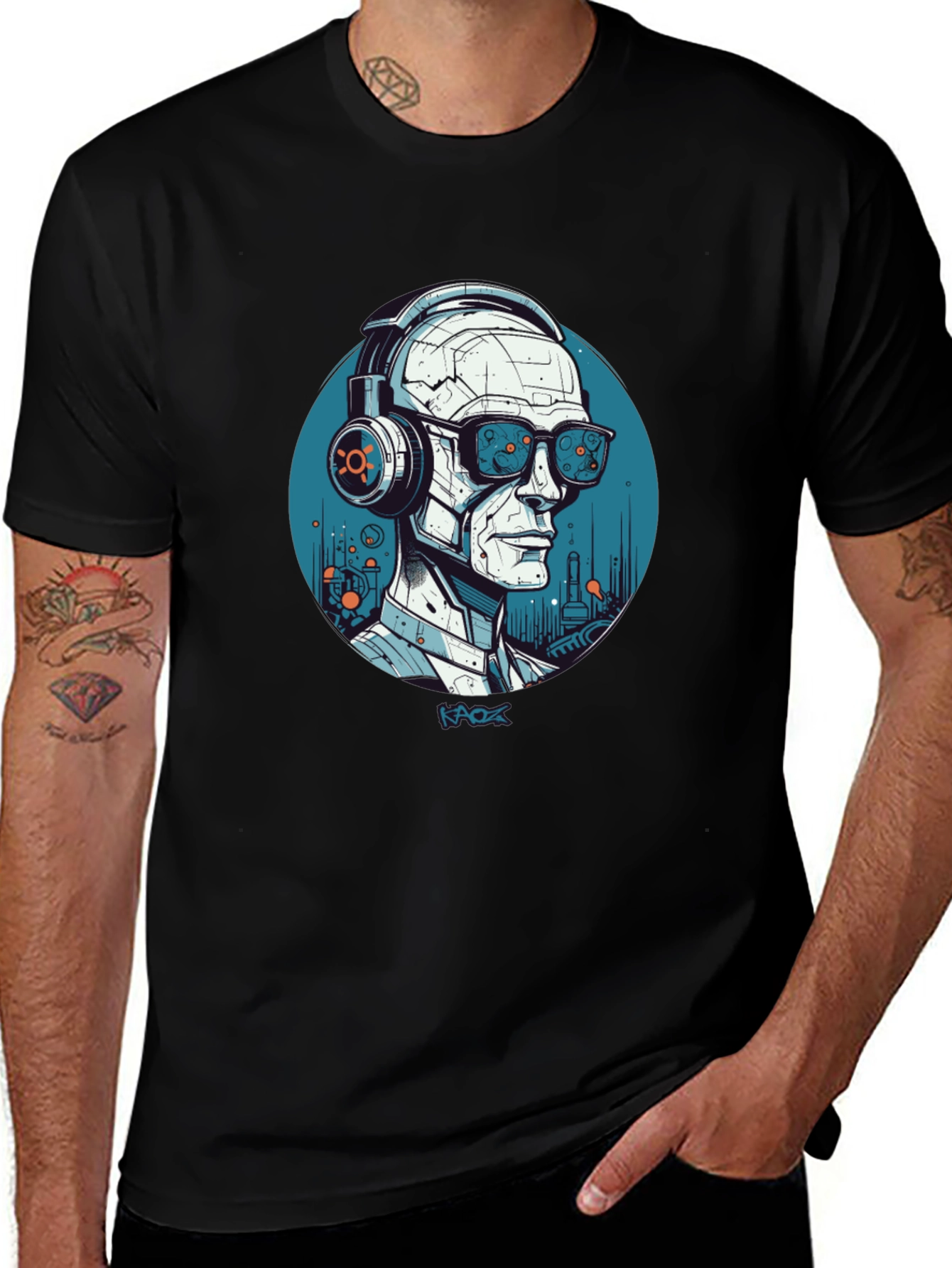 Cyberpunk Robot T-Shirt - Futuristic Style