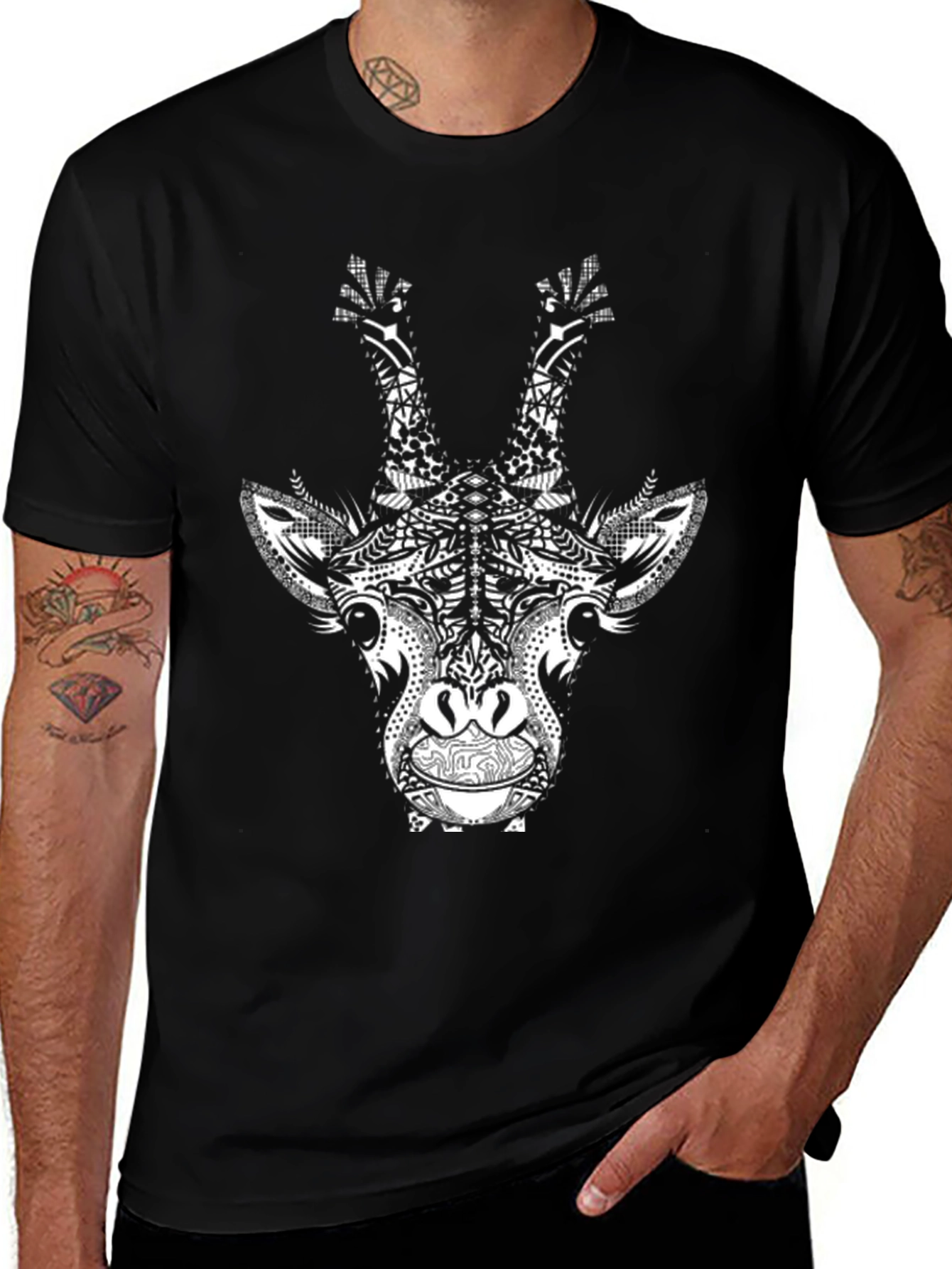 Giraffe Graphic Black T-Shirt