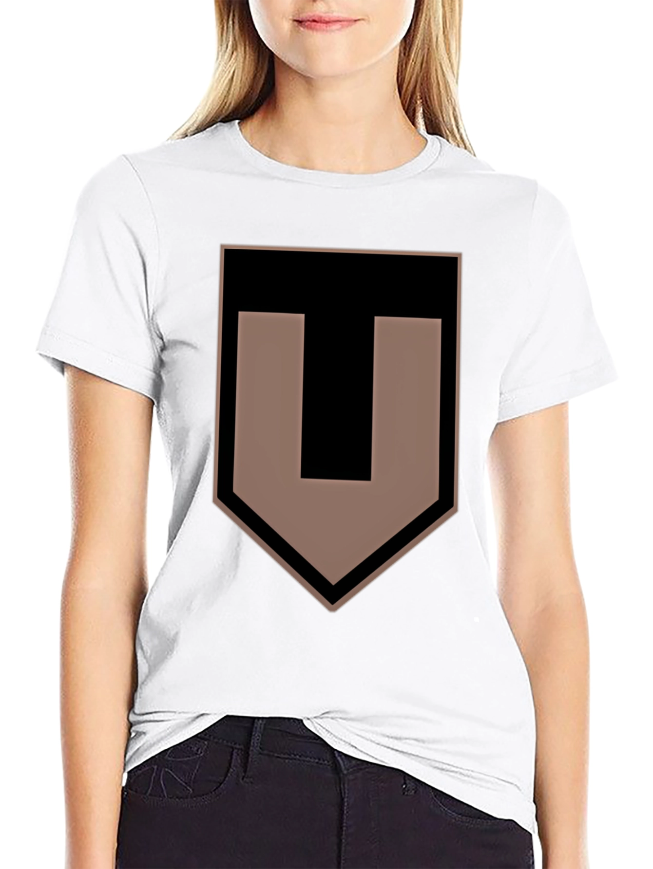 Emblem T-Shirt: Modern Minimalist Style