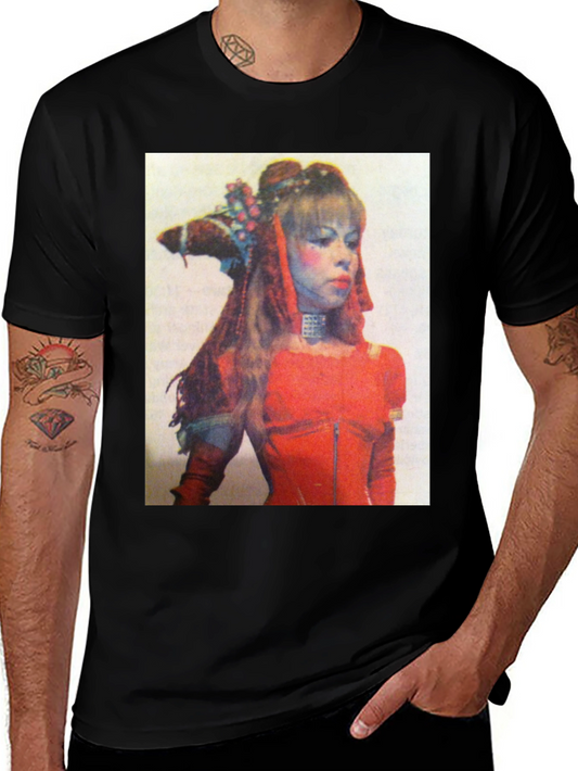 Retro Woman Graphic Print T-Shirt - Black