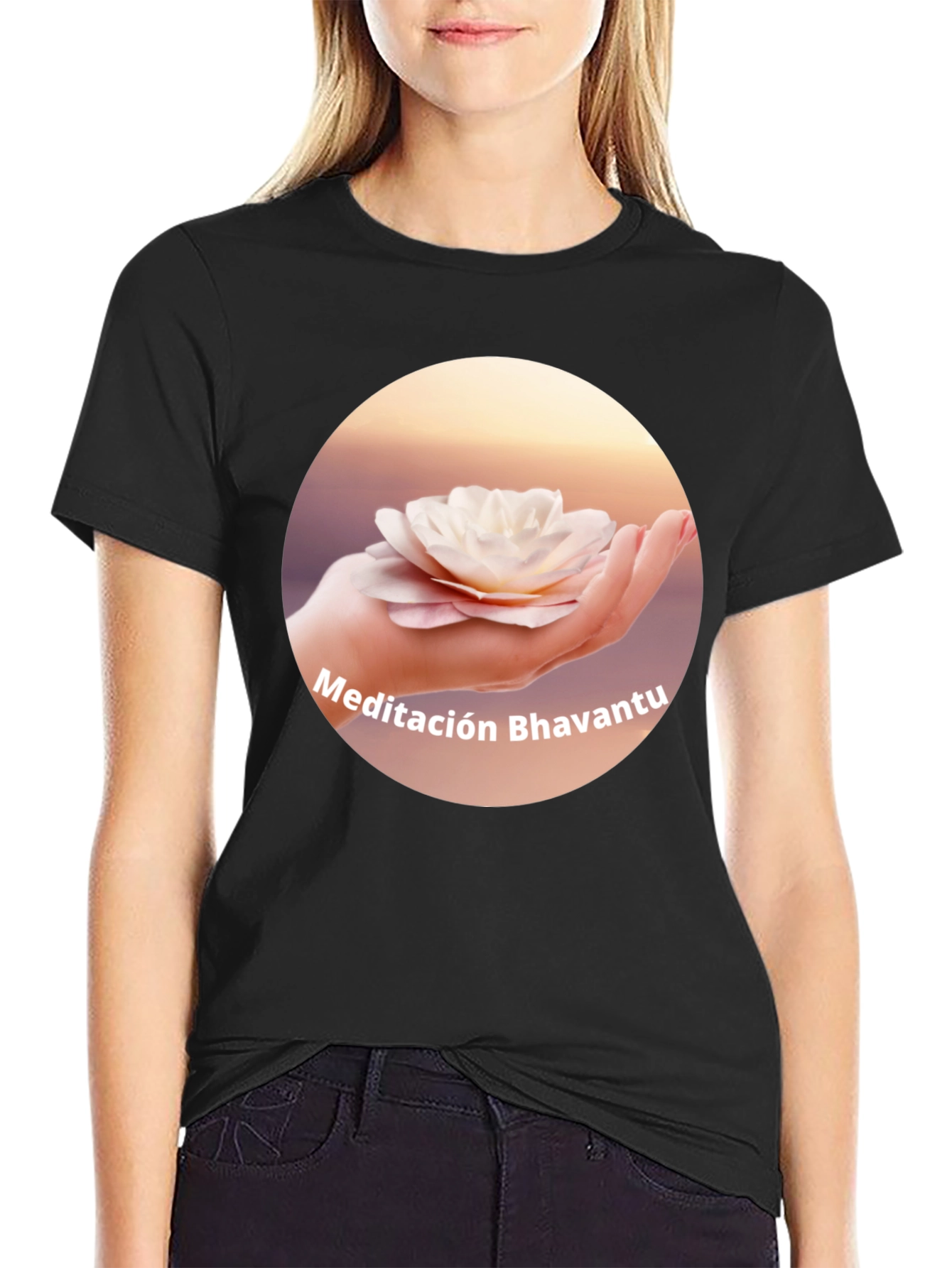 Meditación Bhavantu Black Tee - Relax in Style!