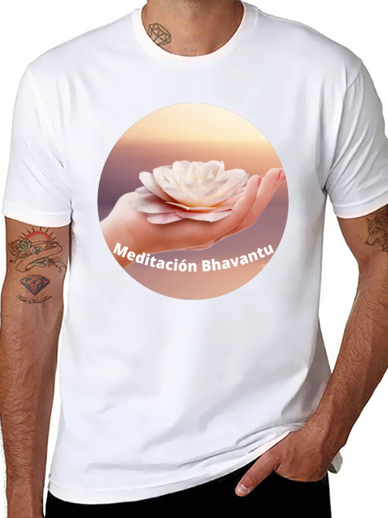 Meditación Bhavantu Black Tee - Relax in Style!