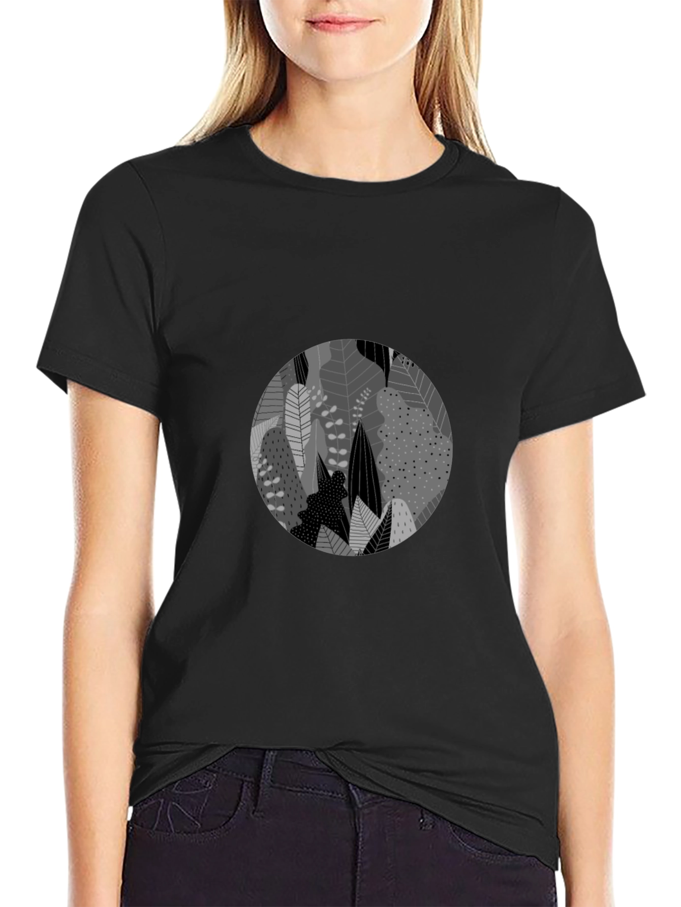 Leaf Circle Graphic Black T-Shirt